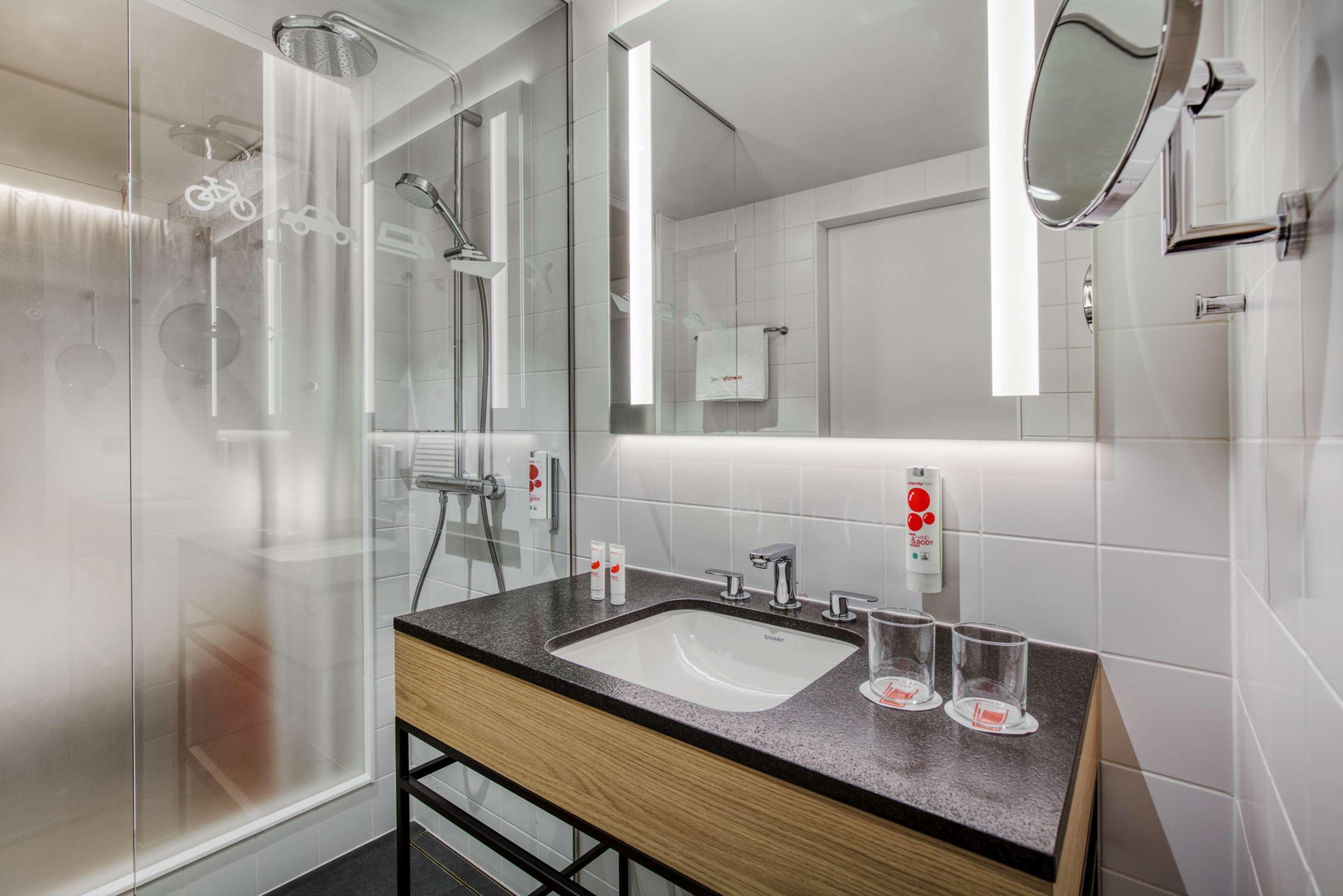 Intercityhotel Wiesbaden Ngoại thất bức ảnh