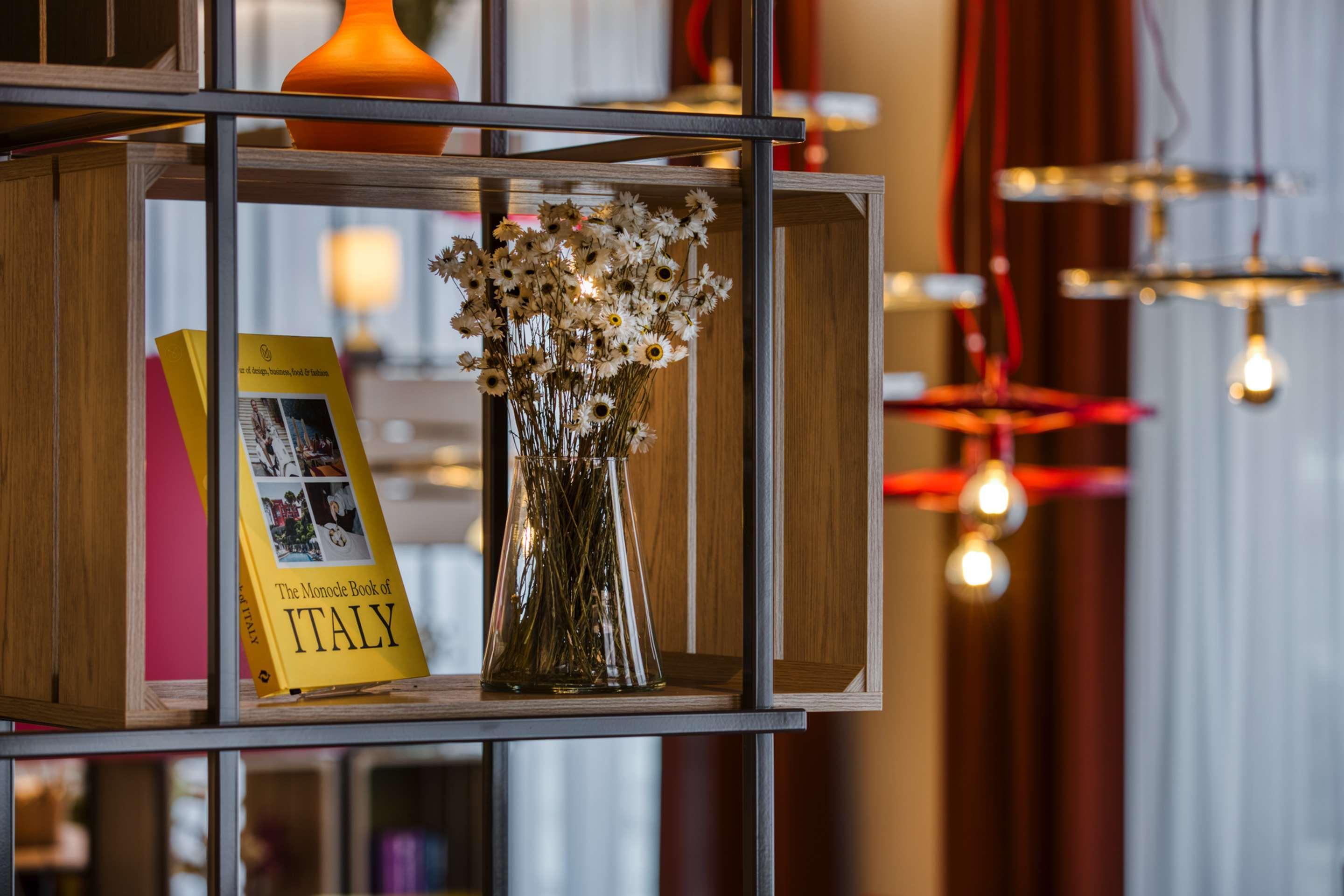 Intercityhotel Wiesbaden Ngoại thất bức ảnh
