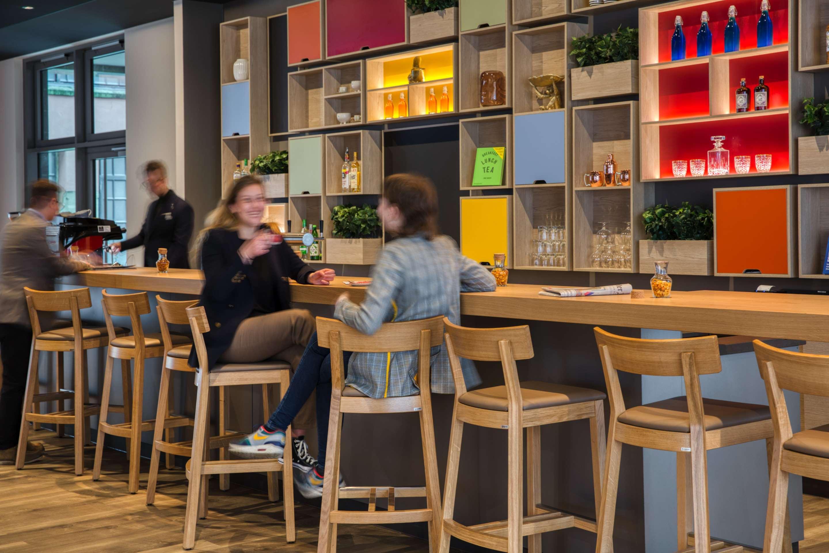 Intercityhotel Wiesbaden Ngoại thất bức ảnh
