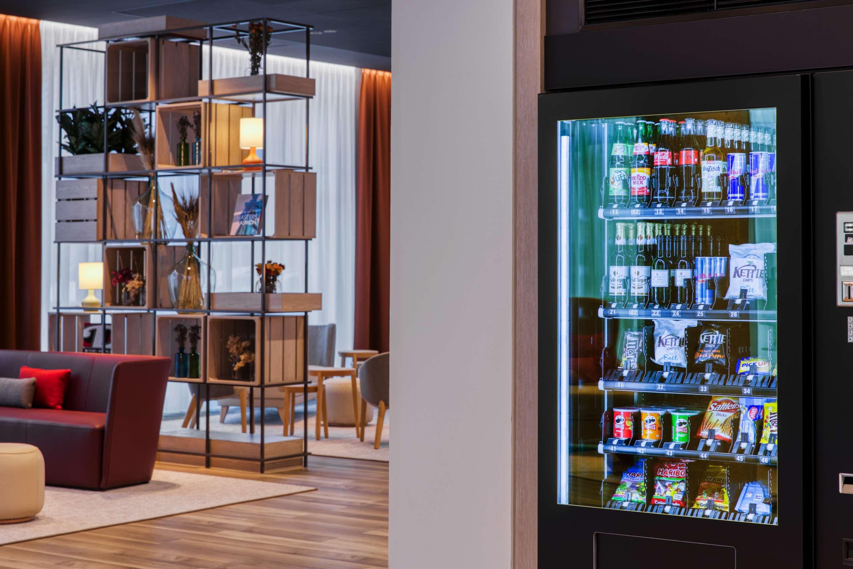 Intercityhotel Wiesbaden Ngoại thất bức ảnh